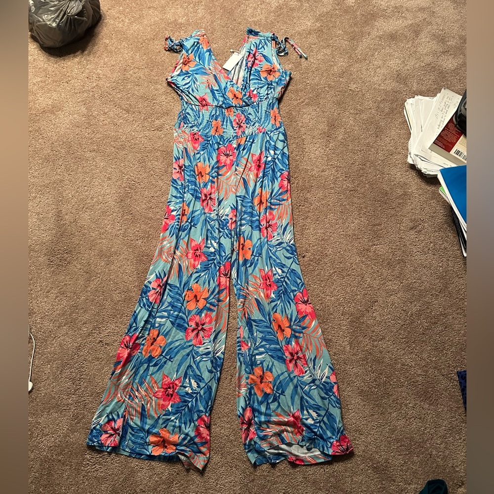 Lascana romper from Victorias Secret size 8 (medium) NWT beautiful 🤩 tropical